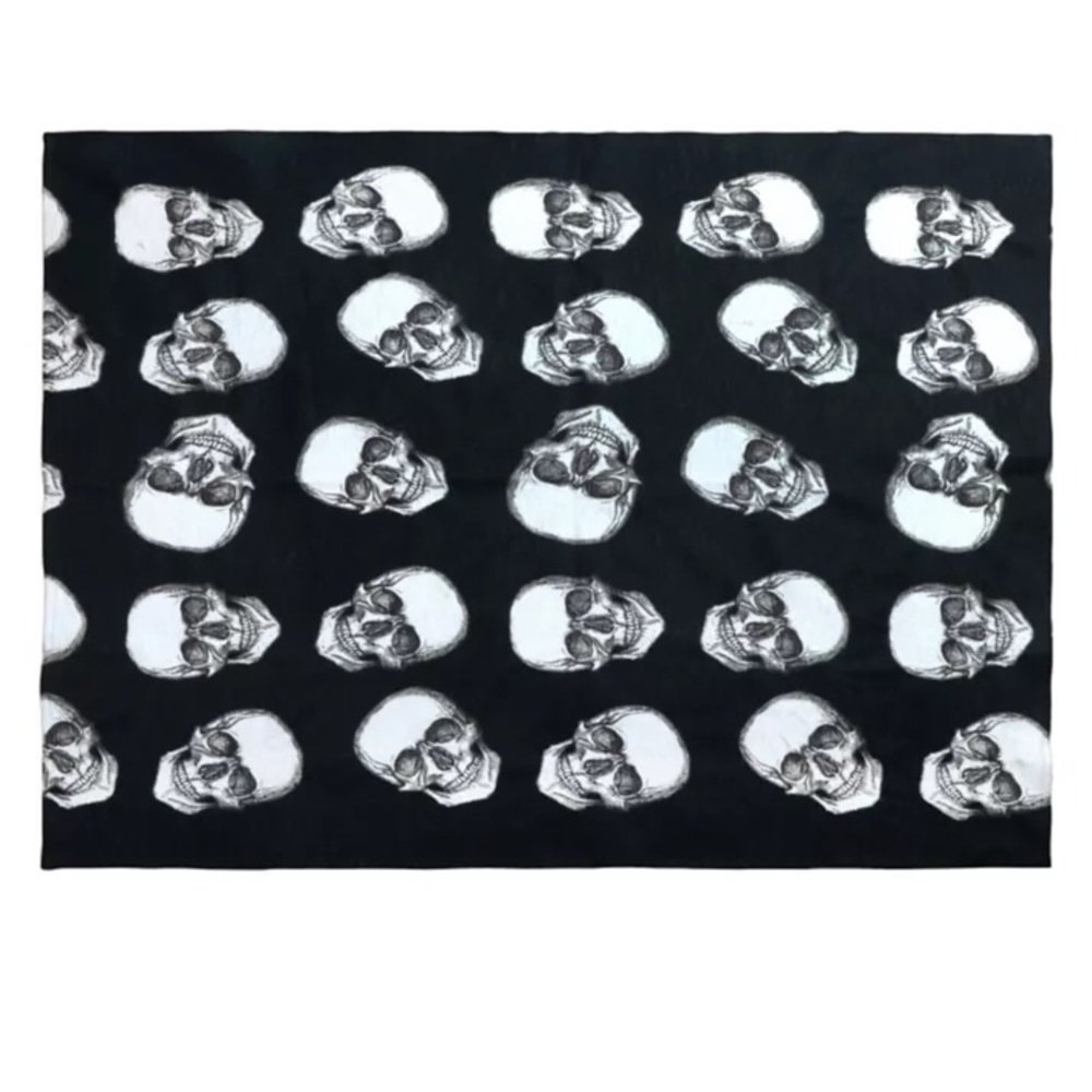 Studio 3B Halloween Skull Throw Blanket in Jet Set/Coconut Milk Factory Wrapped